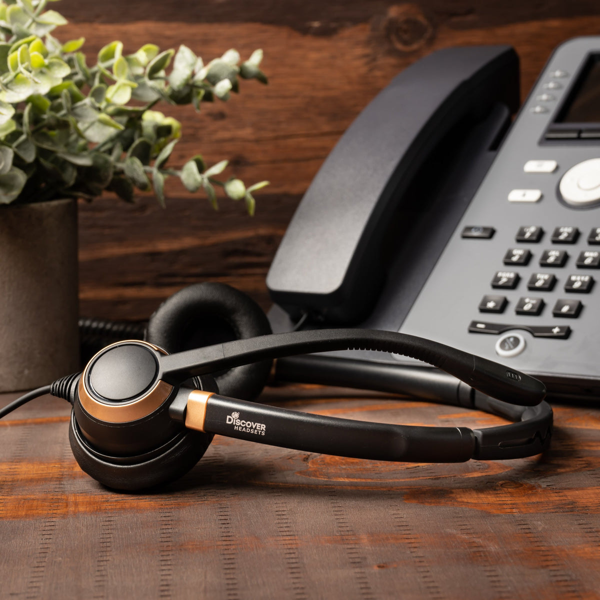 Discover D712 Dual Speaker Wired Office Headset for Professionals